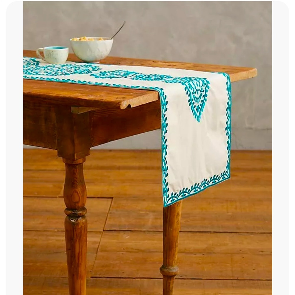 Anthropologie Bahia Embroidered Table Runner